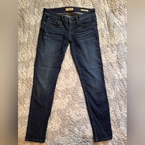 GUESS JEANS